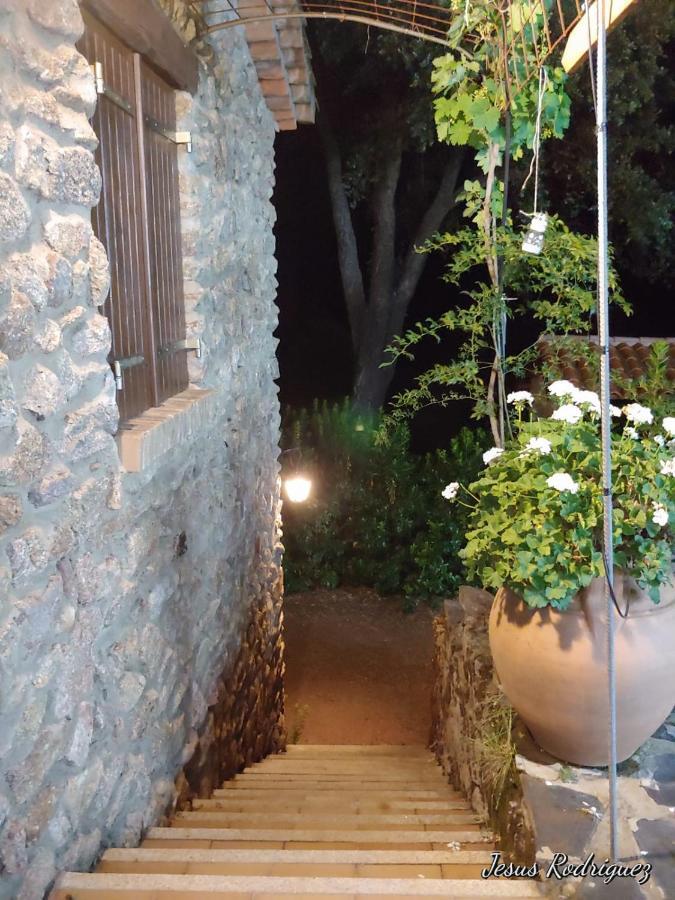 Perales del Puerto La Simona Casa Rural מראה חיצוני תמונה
