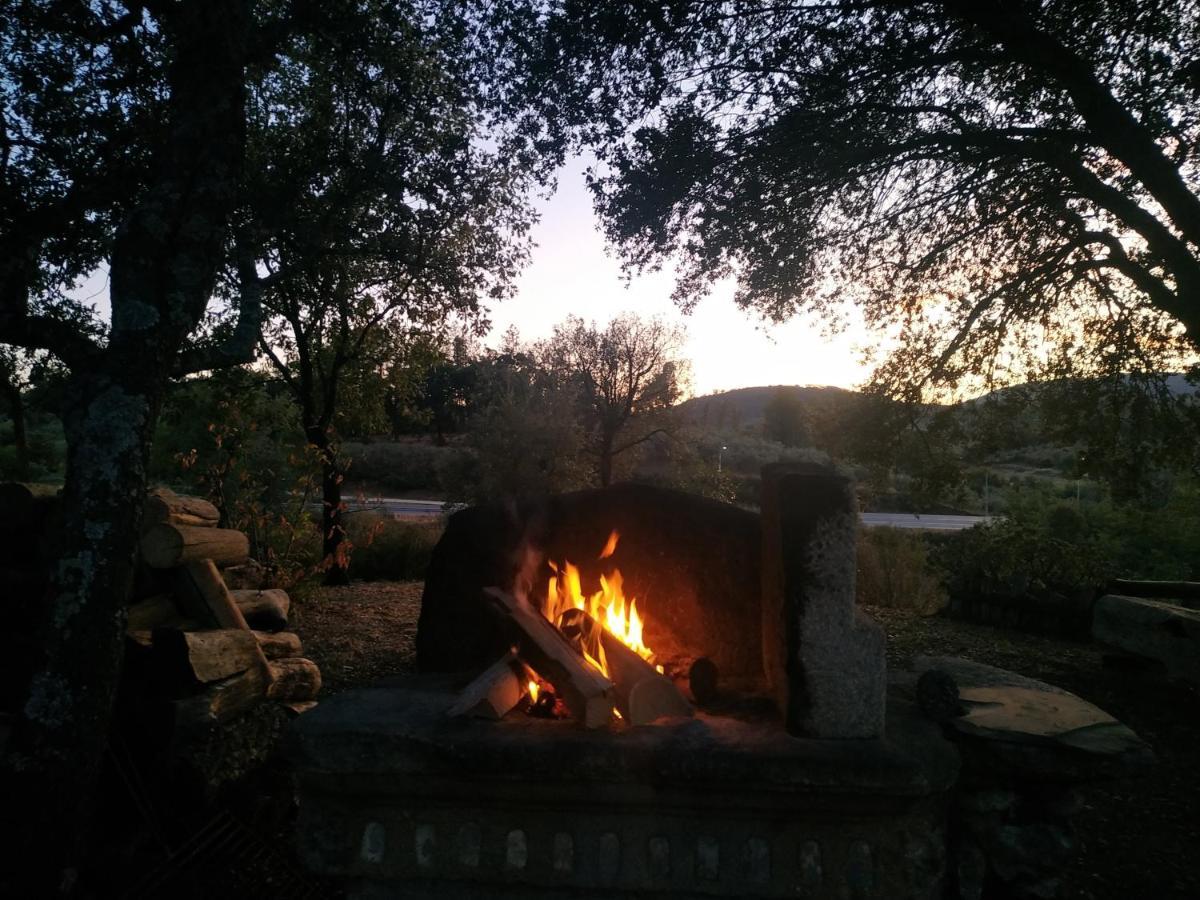 Perales del Puerto La Simona Casa Rural מראה חיצוני תמונה